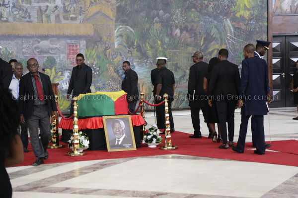 Ghanaians pay last respect to Kofi Annan; Mourners disappointed over closed casket