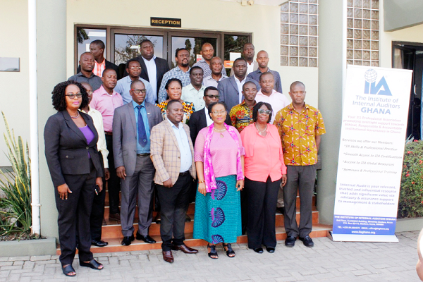  Participants with facilitators at the project audit training