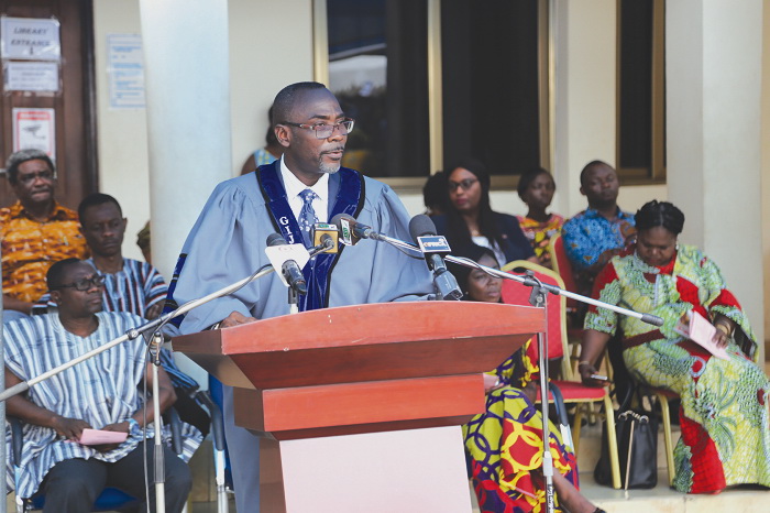 Prof. Kwamena Kwansah-Aidoo, Rector, Ghana Institute of Journalism, administering the matriculation oath. Picture: KWABENA ASAMOAH ADDAI