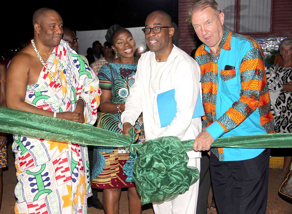  King Tackie Teiko Tsuru II (left), Ms Esther A.N. Cobbah (2nd left), Mr Oral Hiworth Williams (2nd right) and Mr Ron Strikker (right) cutting a tape to open the 2018 Ghana Garden and Flower Show. Picture: EDNA ADU-SERWAA