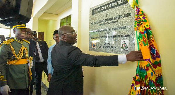  Dr Bawumia unveiling the plaque