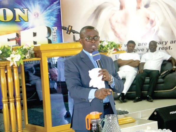 Pastor Isaac Osei Frimpong, Head Pastor of Apostles’ Continuation Church International, led the prayers for Ghana and the President. Picture: PATRICK DICKSON 