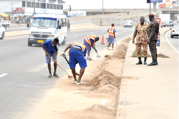Zoomlion partners Prisons to clean Accra