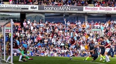 Sergio Aguero notched his 20th goal of the season for Manchester City to keep them a point ahead of Liverpool