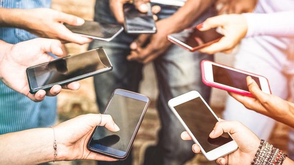 Samsung dominates global smartphone shipments in Q3 2021, Apple beats Xiaomi