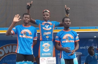 The race winner Frank Akuffo (middle) with first runner-up Abinon Ayen (left) and Michael Agbugblah