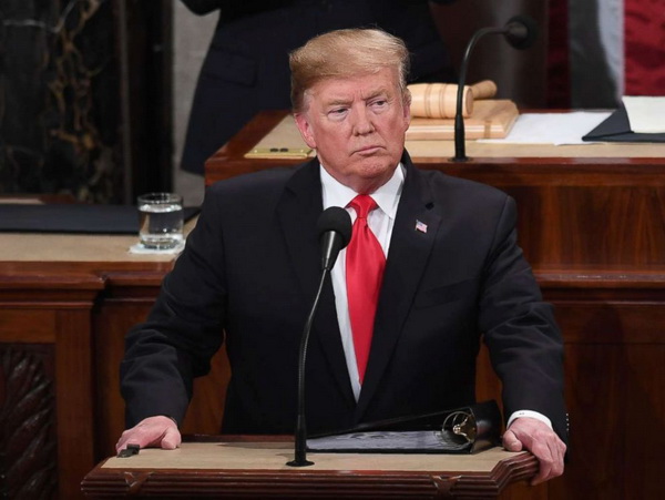 Trump slams 'ridiculous partisan investigations'