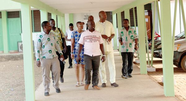  Executive members of the association and the principal of the Nyankpala Campus of the university inspecting the facilities. 