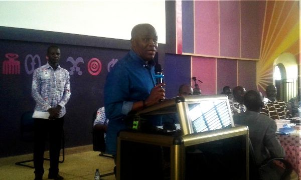 Mr David Ofori Acheampong, General Secreatry of GNAT, addressing the meeting