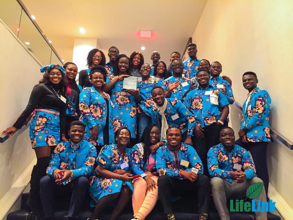 Group photo of the award-winning team.