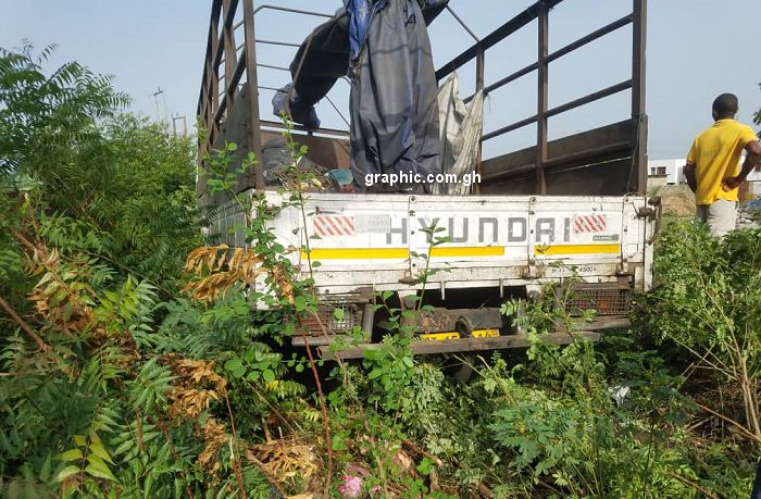 Truck veers off Tema motorway into commuters and kills one