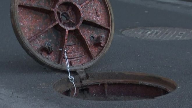 Thieves use sewers to raid bank vault