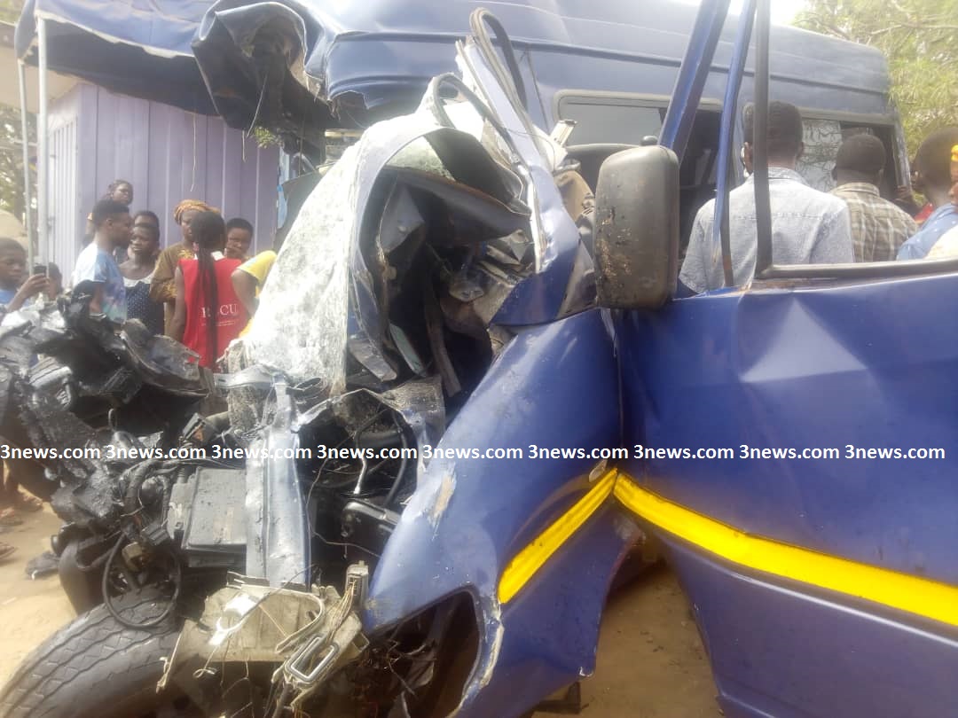 Eight dead in accident on Accra-Kumasi Highway