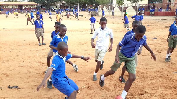  Schools need to have recreational facilities for schoolchildren to enjoy life at school.