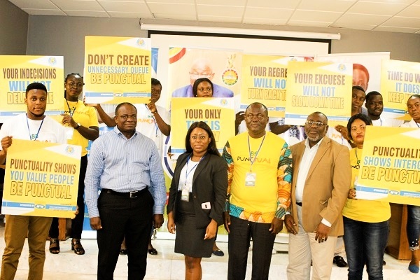 Mr Benard Kofi Ellis (2nd left), Deputy Chief Executive in charge of Services of the Volta River Authority, and Mr Emmanuel Amarquaye (3rd right), the Lead Punctuality Crusader, with other members. Picture: GABRIEL AHIABOR