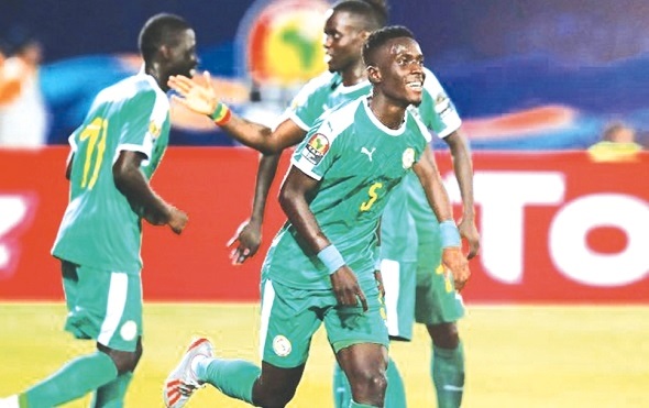 Senegal’s lone goal hero, Iddrisa Gueye (right) and his teammates celebrating his goal.