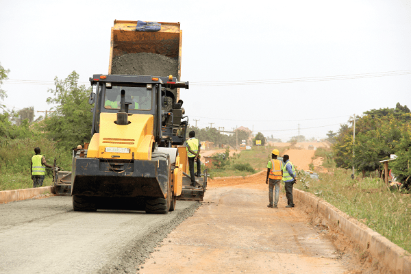 Resumed construction work on the LEKMA road.