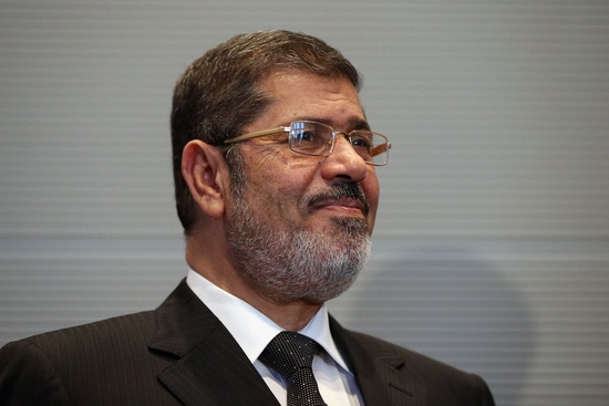 Egypt's Mohammed Morsi buried after court death