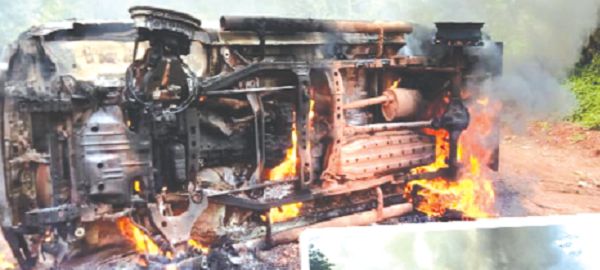 The vehicle and the house set ablaze by the angry workers