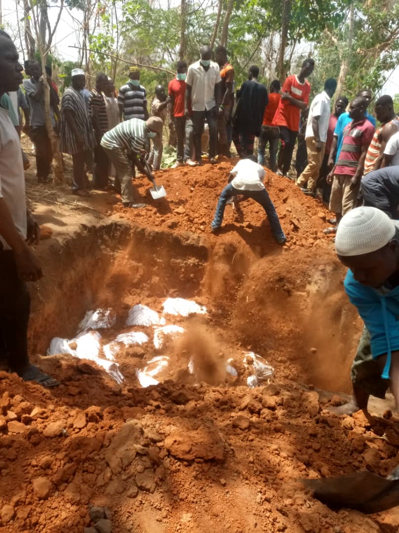 35 passengers burnt beyond recognition in Kintampo accident given mass burial