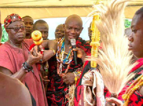  Togbega Atigbladza Agbi Yao VIII giving his address after his installation