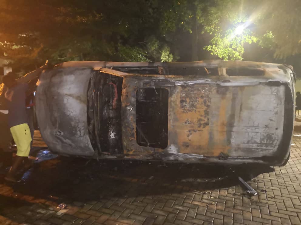 Accra Mayor's vehicle catches fire whilst stationary (VIDEO)