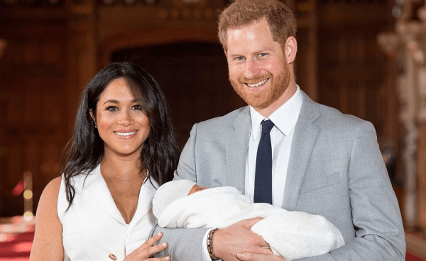 Harry and Meghan share first glimpse of son