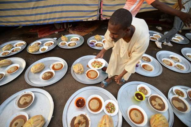 Nigerians arrested for 'eating during Ramadan fast'