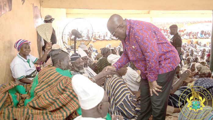 President Nana Addo Dankwa Akufo-Addo being welcomed by the Nayiri, Naa Bohugu Abdulai Mahami Sheriga