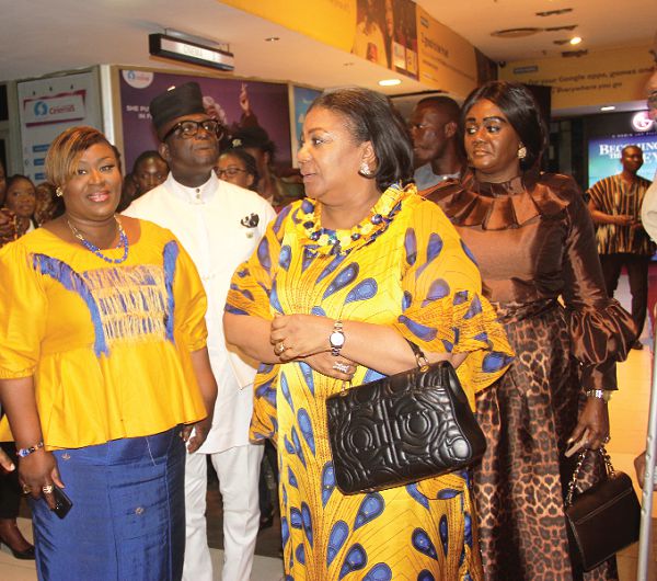 Mona Lisa Blay-Miezah(left) with the First Lady,Mrs Rebecca Akufo-Addo.Looking on are broadcaster, Kwasi Kyei -Dankwah and Minister for Tourism,Arts and Culture,Madam Barbara Oteng- Gyasi
