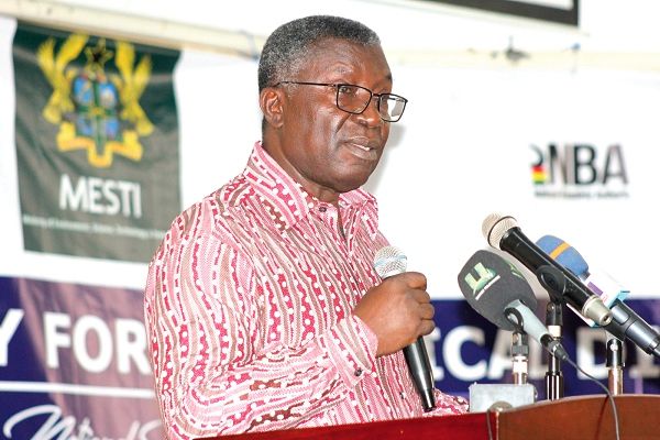  Prof. Kwabena Frimpong-Boateng addressing participants in the forum to mark the International Day for Biological Diversity held in Accra.