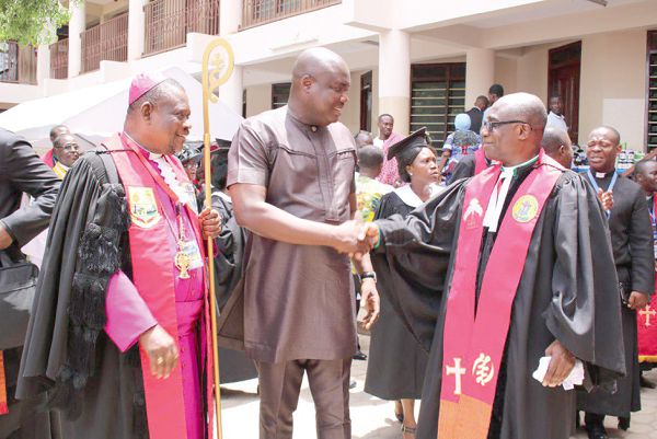 • The MCE of Tema, Mr Felix Anang-La (middle), in an interaction with the Very Rev. Samuel Ofori-Akyea (right), the newly elected Diocesan Bishop, while Rt Rev. Thomas Brown Forson (left), looks on. PIX- DELLA RUSSEL OCLOO