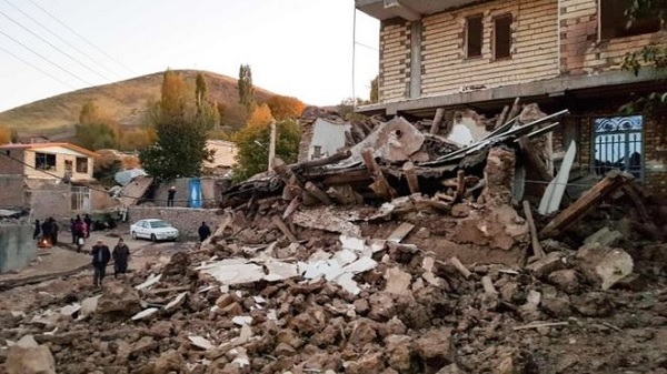 Many people were said to have been injured after running panicked into the streets