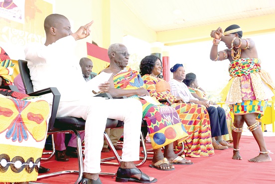   Dignitaries acknowledging a cultural dance performance at the National Festival of Arts and Culture.