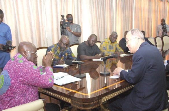  President Nana Addo Dankwa Akufo-Addo holding discussions with Mr Ban Ki-moon in his office.