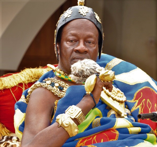 Daasebre Professor Oti Boateng sitting in state in full regalia