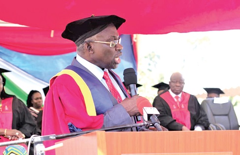   Rev. Prof. Emmanuel Adow Obeng administering the matriculation oath to the students of the Faculty of Law of the PUCG
