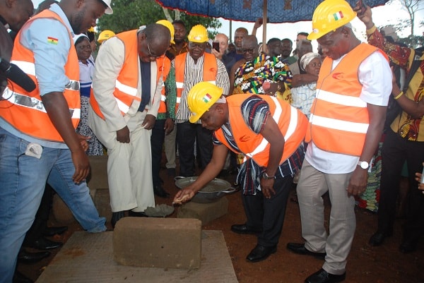 Mr Kwaku Agyeman-Manu laying a block for the commencement of the Aburi Hospital project.