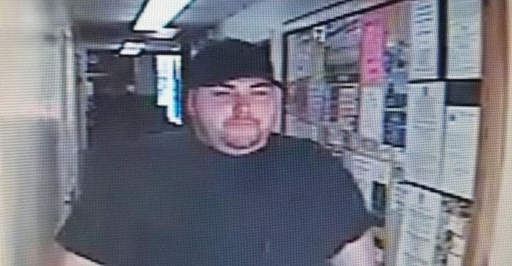 Groom robs bank day before wedding to pay for ring and venue