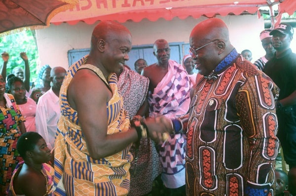 President Akufo-Addo (right) being welcomed by Drobonsohene, Nana Dwamena Dankwah Dwebisan (in cloth), to the durbar at Drobonso. Picture: EMMANUEL BAAH 