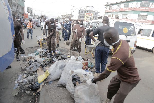  Members of the various security services partaking in a clean up exercise. Picture: EMMANUEL ASAMOAH ADDAI 