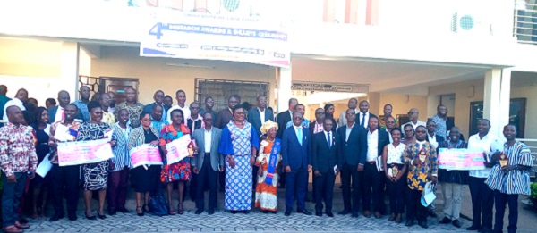  Award and grant receivers in a picture with dignitaries after the ceremony