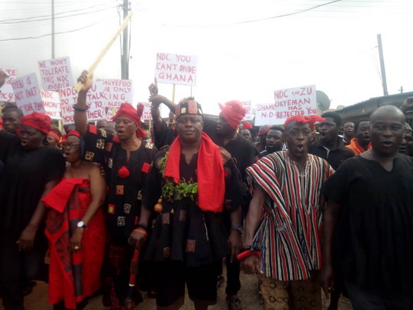 A section of the demonstrators marching through Kyebi