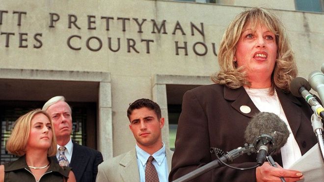  Ms Tripp (right) made recordings of her conversations with Monica Lewinsky which became central to the impeachment trial 
