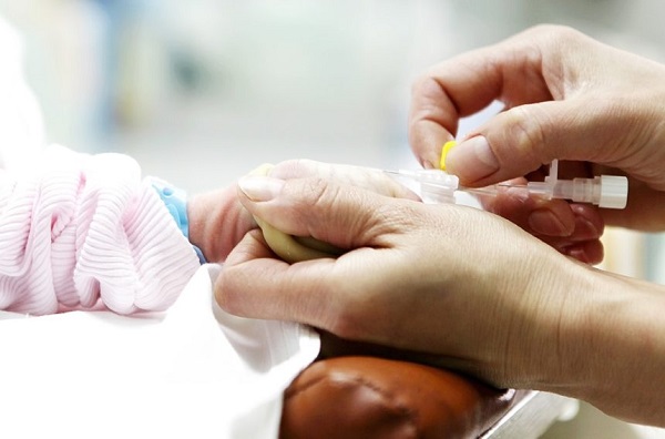 Newborns affected in the early days have a high chance of chronic hepatitis