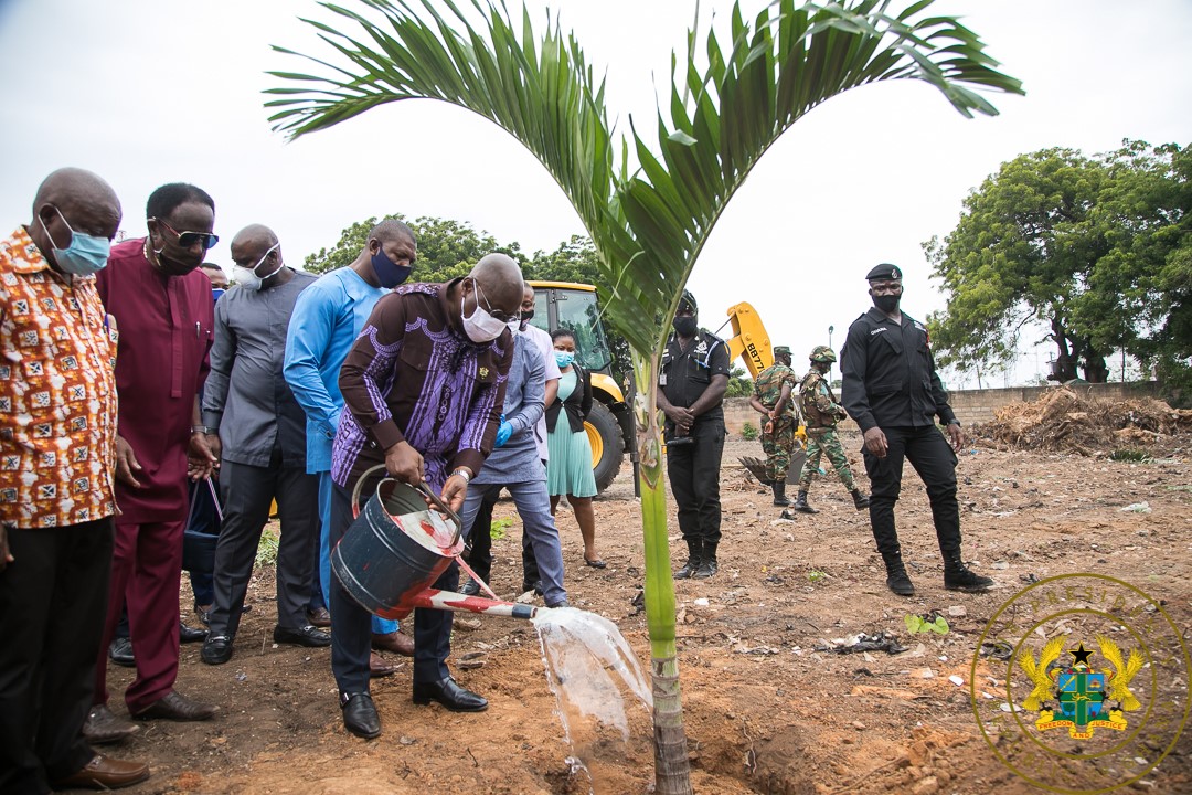 Akufo-Addo cuts sod for new 400-Bed maternity block; 101-Bed Urology Centre at Korle-Bu