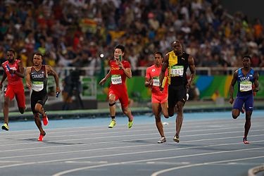'Four, by one-ten (4 x 110) yards relay race'