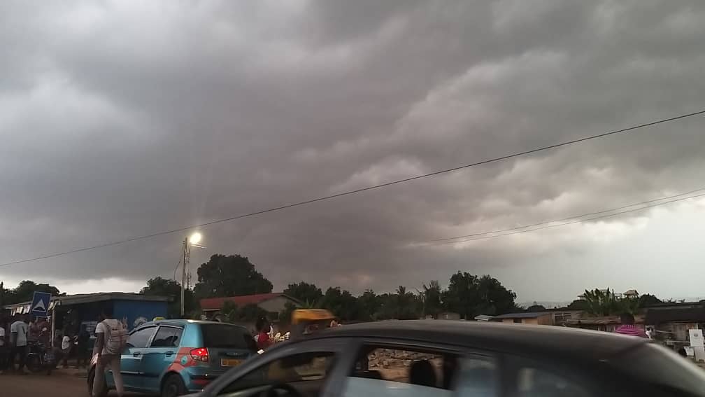 GMet says Ghanaians should brace for more rainstorms with thunder and strong winds