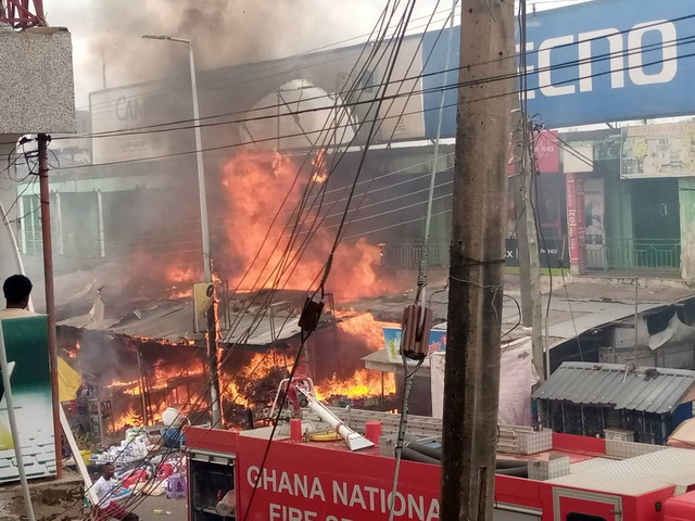 Fire destroys shops in Koforidua central business district