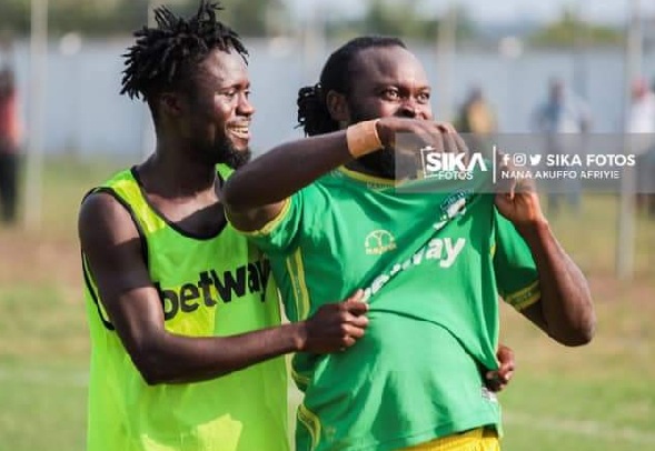 Yahaya Mohammed (right) celebrating his opener for Aduana Stars against Hearts of Oak